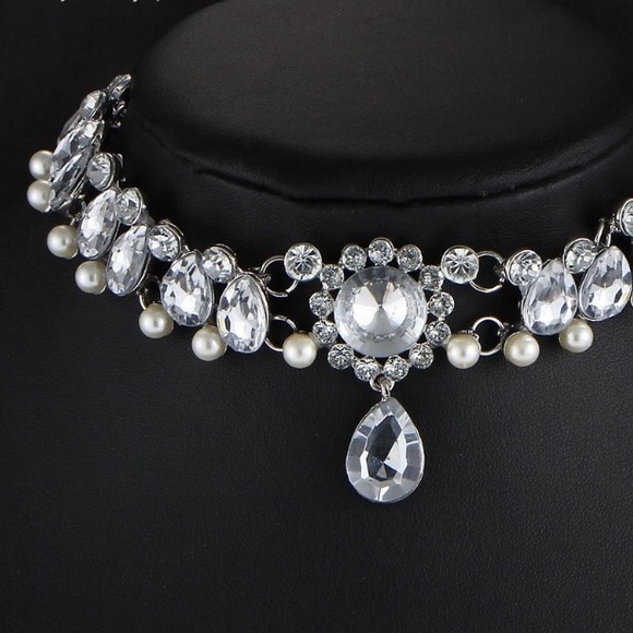 NEW!💙💎RHINESTONE & PEARL LOOK CHOKER!💎💙LOVELY! - Picture 5 of 8